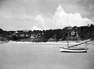 Cliff Gallery: St Brelades Bay, Jersey, August 1934