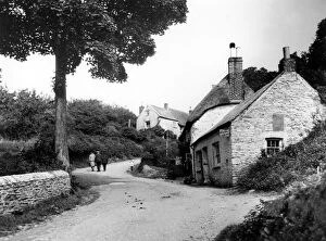 Cottages Collection: St Mawes Village, Cornwall, September 1930