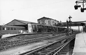 Images Dated 17th April 2013: Swindon Junction Station, c. 1950s