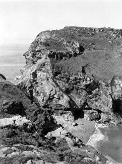 Tintagel Collection: Tintagel Castle Beach, August 1927