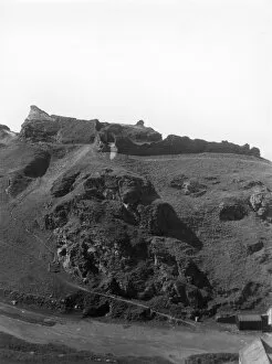Ruins Gallery: Tintagel Castle Looking Uphill, August 1927