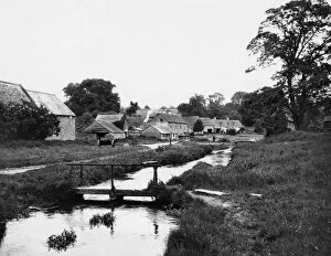 Images Dated 4th March 2020: Upper Slaughter, June 1937