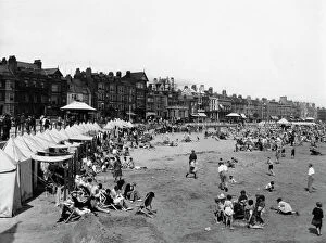 Holiday Collection: Weymouth, August 1929
