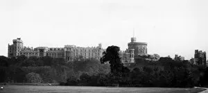 Images Dated 2nd April 2020: Windsor Castle, 1924