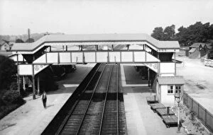 Covered Footbridge Gallery: Wootton Bassett Junction Station, c.1930