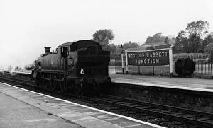 Nameboard Gallery: Wootton Bassett Junction Station, c.1960